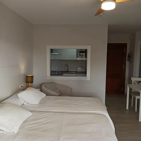 Carihuela Nucleo Cristal Apartment *
