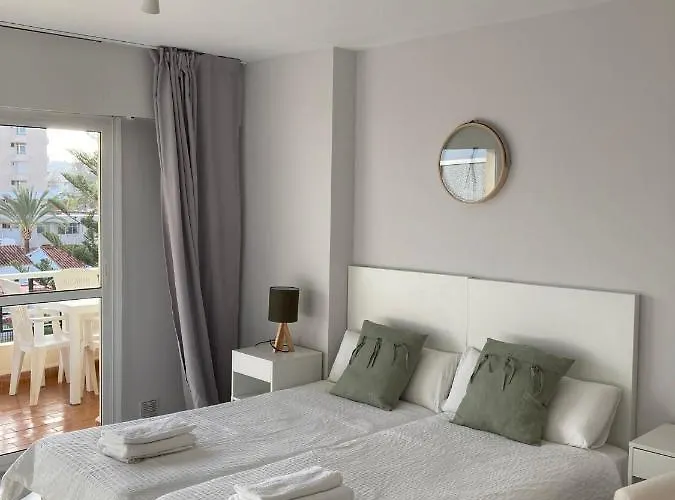 Carihuela Nucleo Cristal Apartment Torremolinos